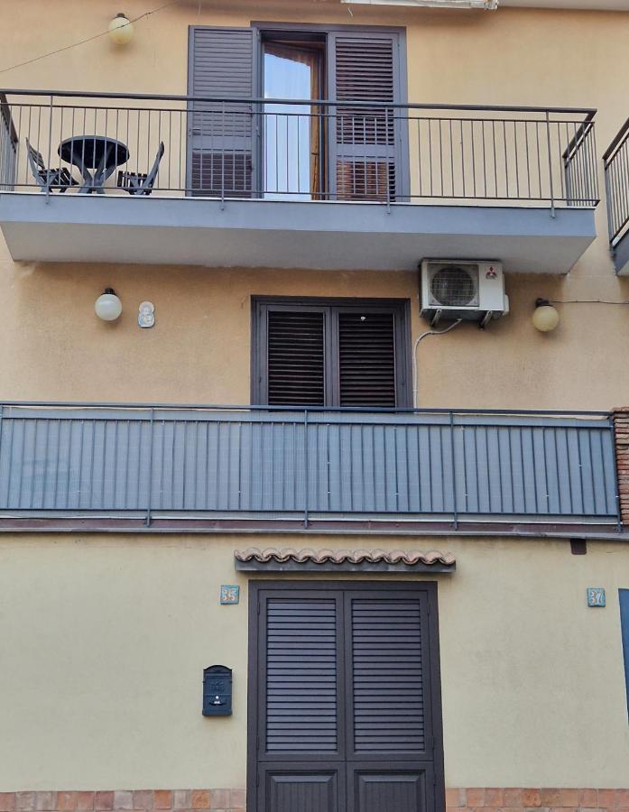 L'Isola E I Faraglioni House Apartamento Aci Trezza Exterior foto