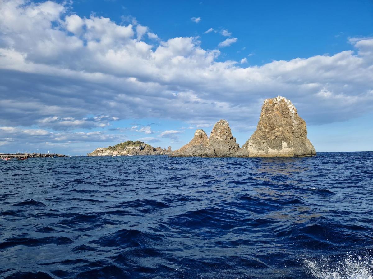 L'Isola E I Faraglioni House Apartamento Aci Trezza Exterior foto